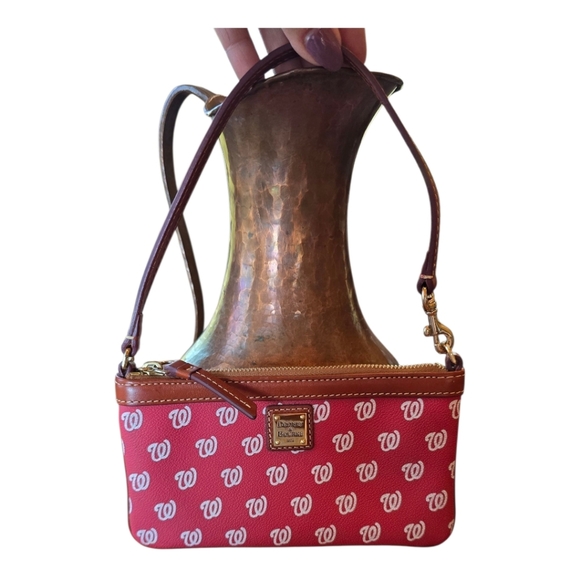 Dooney & Bourke Washington Nationals MLB Baseball Red White  Wristlet - Picture 4 of 12